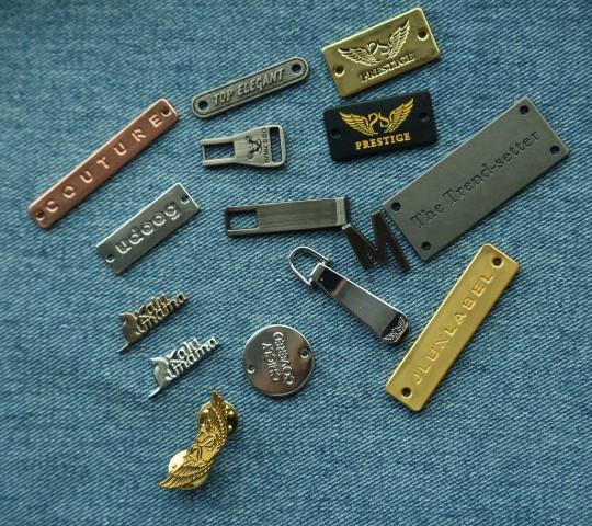 Custom Brand Logo Metal Tag Zipper Puller Lapel Pin